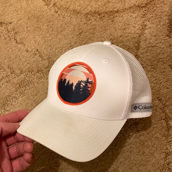 Columbia Other - Columbia snapback hat